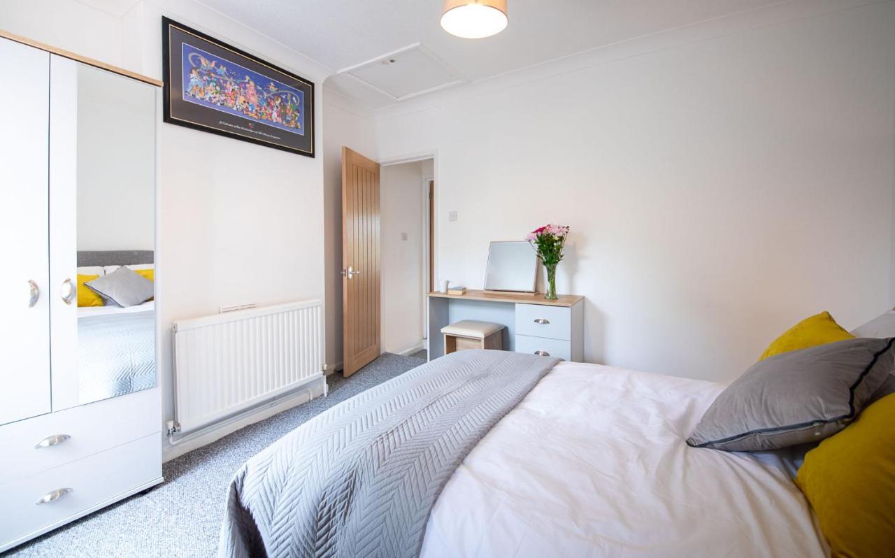 Bright 3 Bedroom Townhouse Near City Centre 노리치 외부 사진