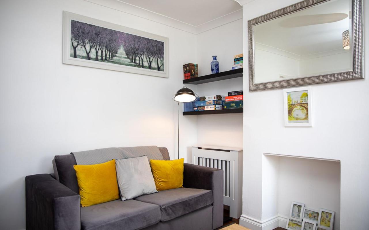 Bright 3 Bedroom Townhouse Near City Centre 노리치 외부 사진