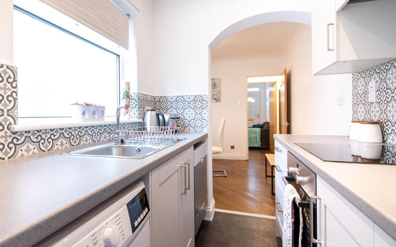 Bright 3 Bedroom Townhouse Near City Centre 노리치 외부 사진