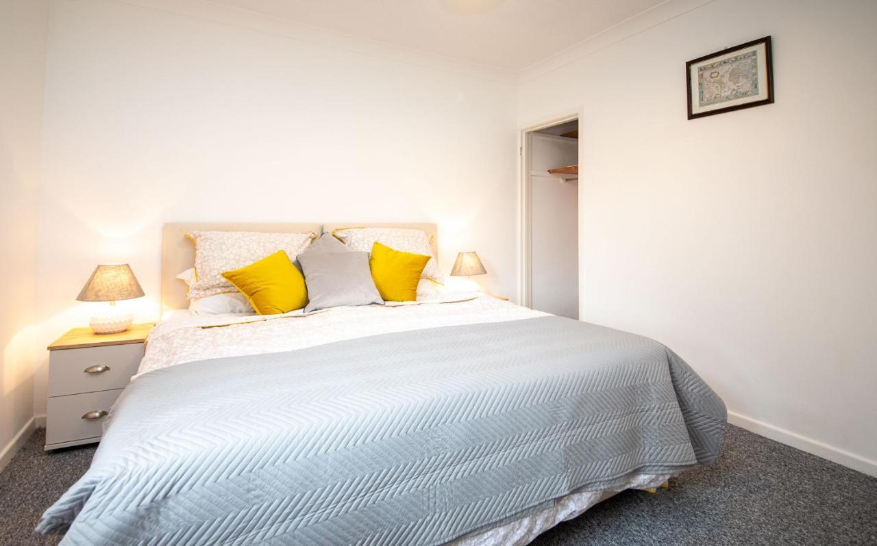 Bright 3 Bedroom Townhouse Near City Centre 노리치 외부 사진
